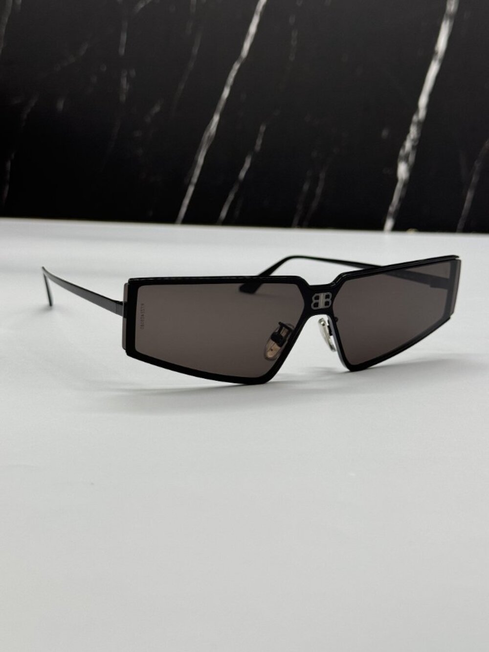 NEW BALENCIAGA BB0192S 001 BLACK SHIELD UNISEX SUNGLASSES BALENCIAGA EYEWEAR - Picture 5 of 9
